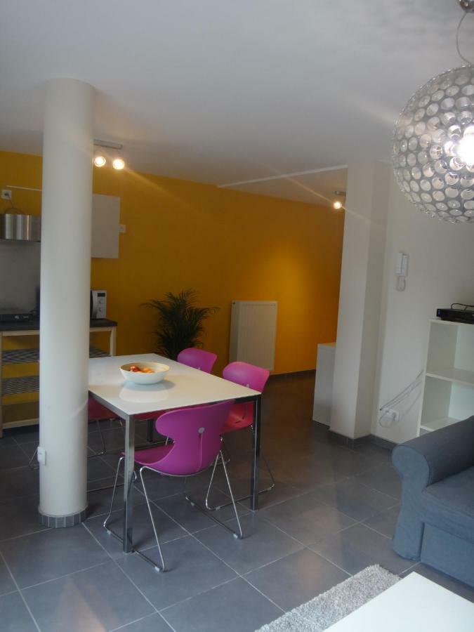 Appartement rez Terrasse et Jardin Hoei Buitenkant foto